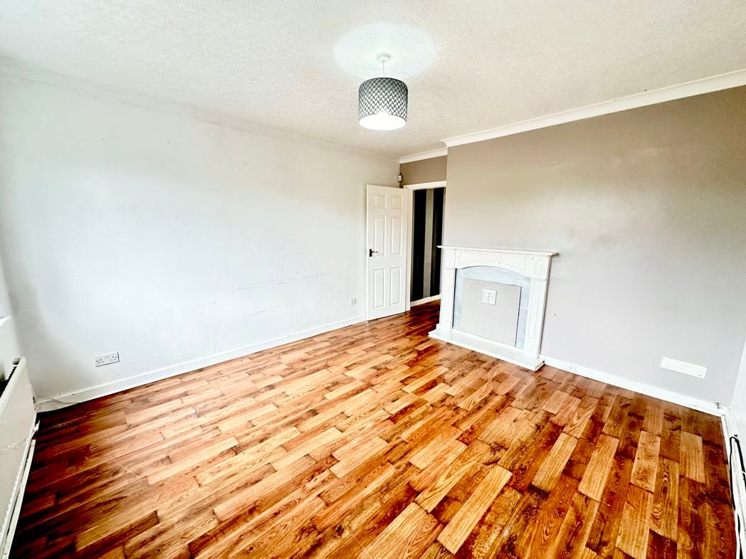 Property image 2 of 16