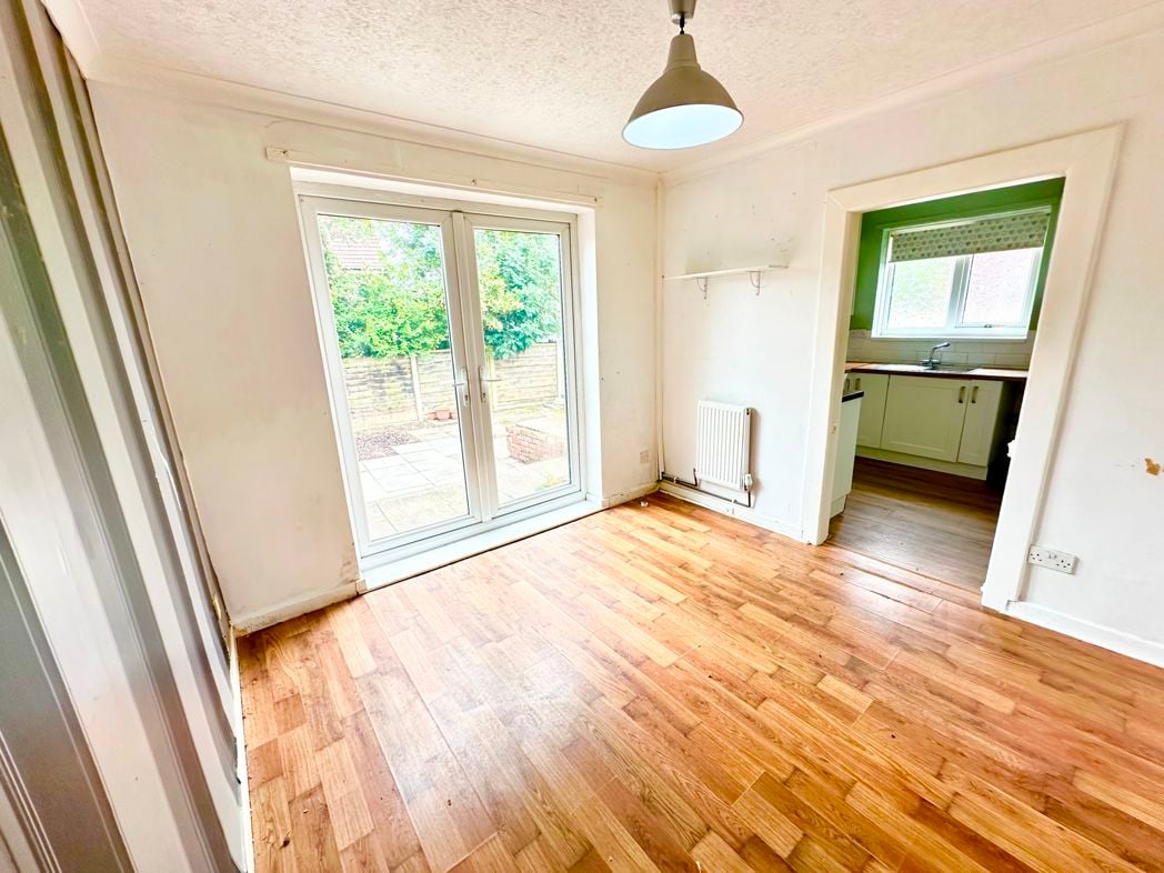 Property image 5 of 16