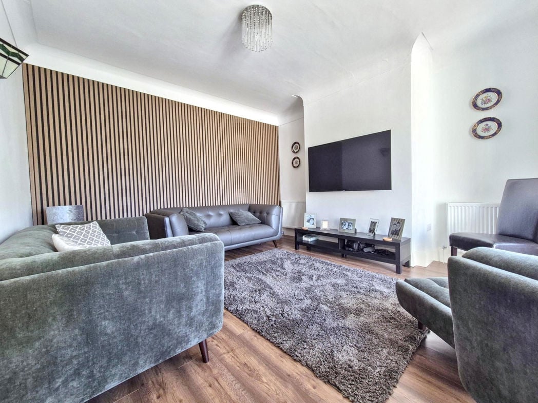 Lounge.