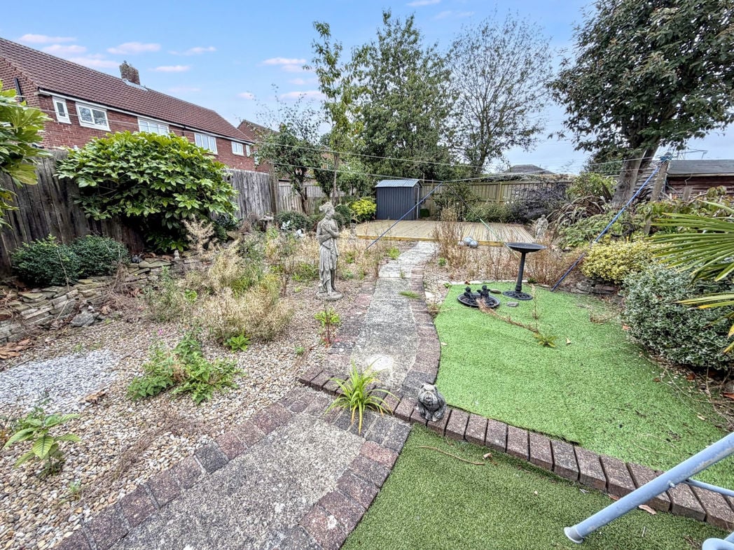 Property image 12 of 24