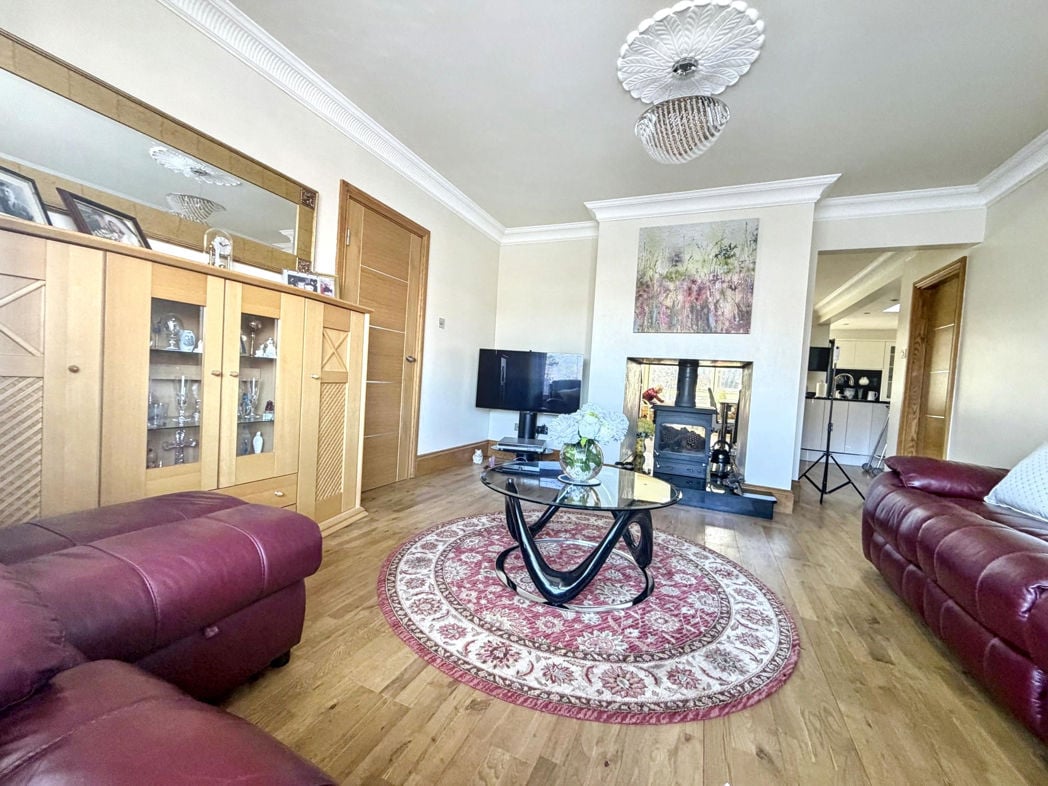 Second Image Lounge