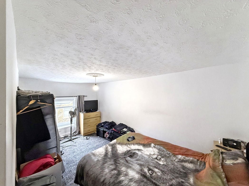Property image 7 of 11