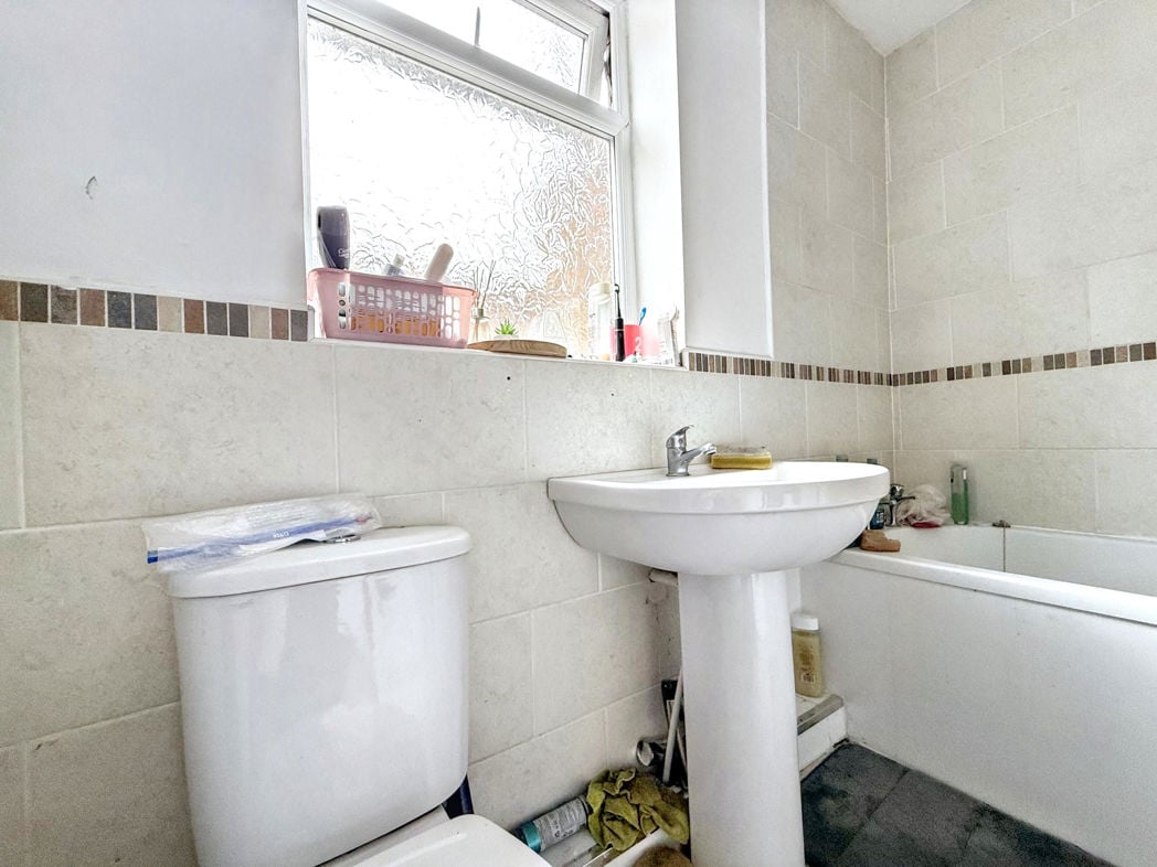 Property image 6 of 11
