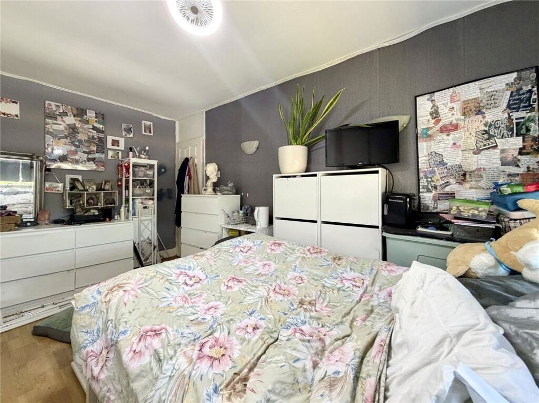 Property image 8 of 14