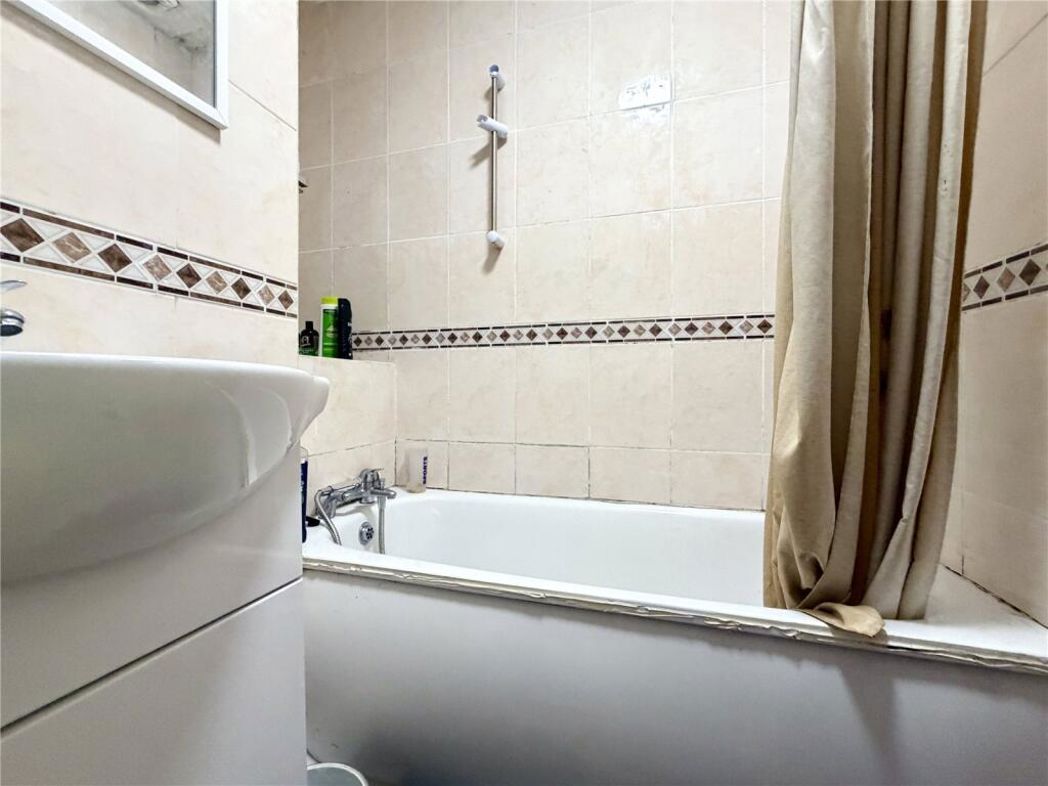 Property image 12 of 14