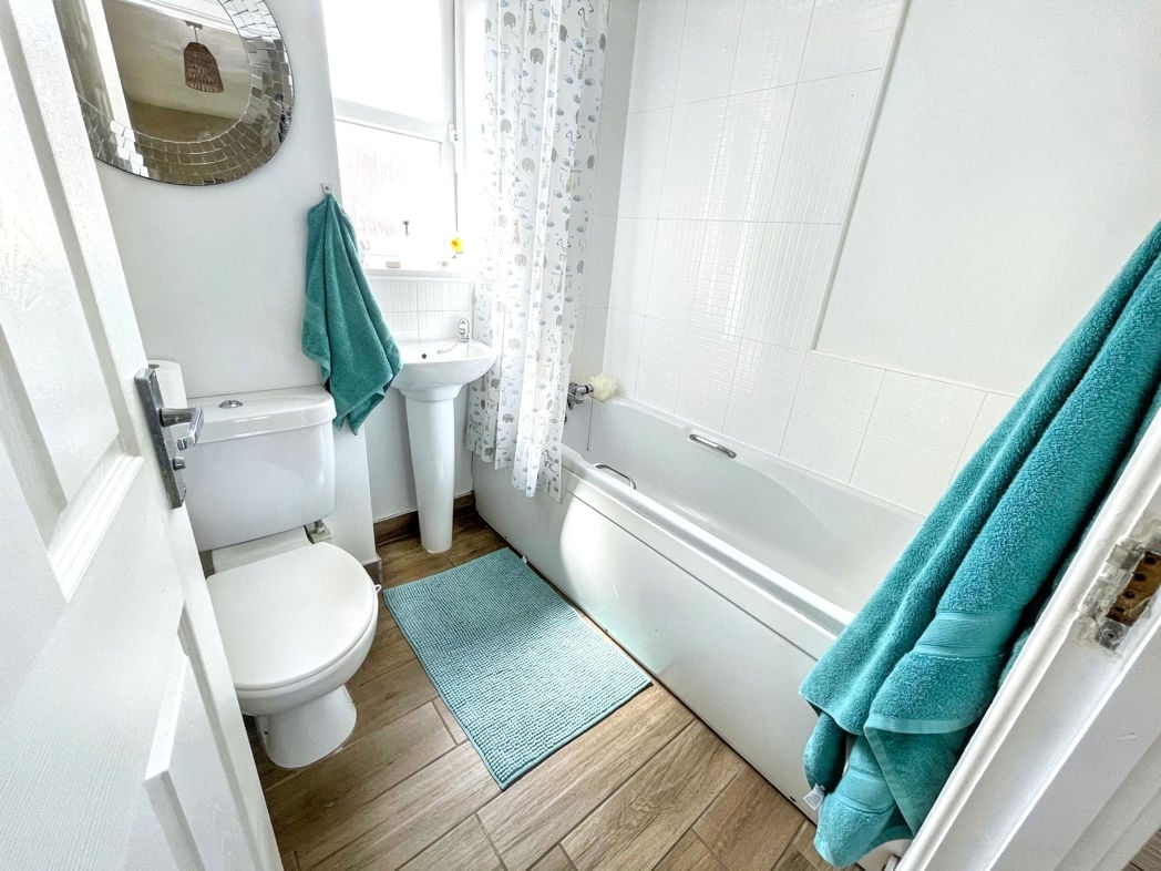 Property image 11 of 13