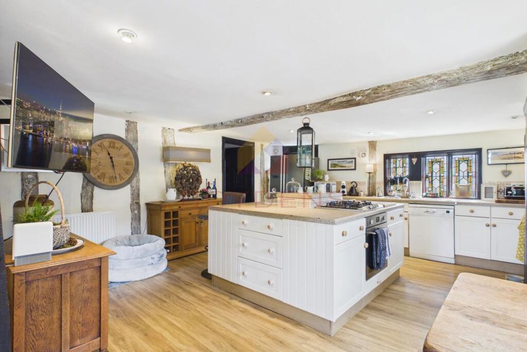 Property image 11 of 25