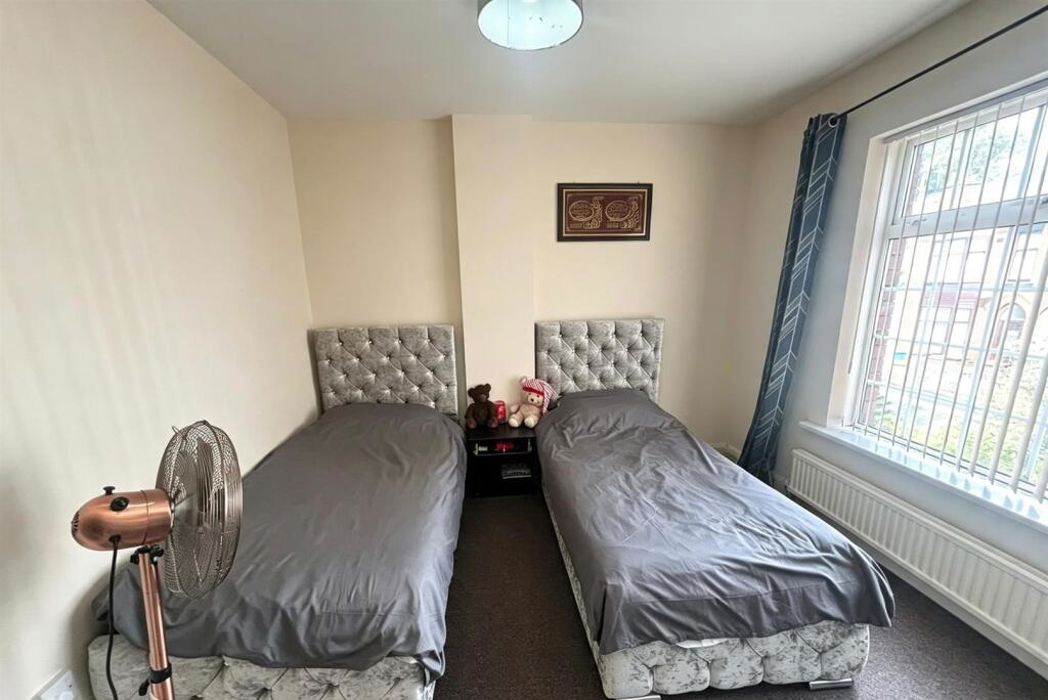 Property image 10 of 15