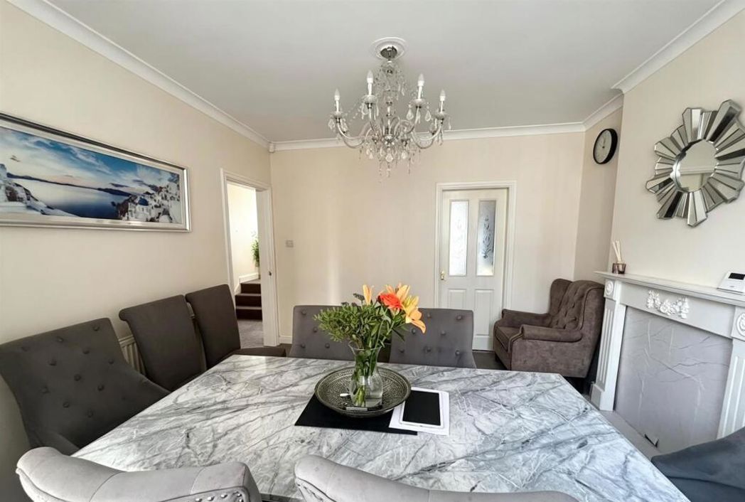 Property image 5 of 15