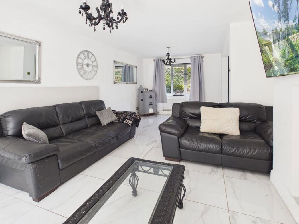 Property image 5 of 16
