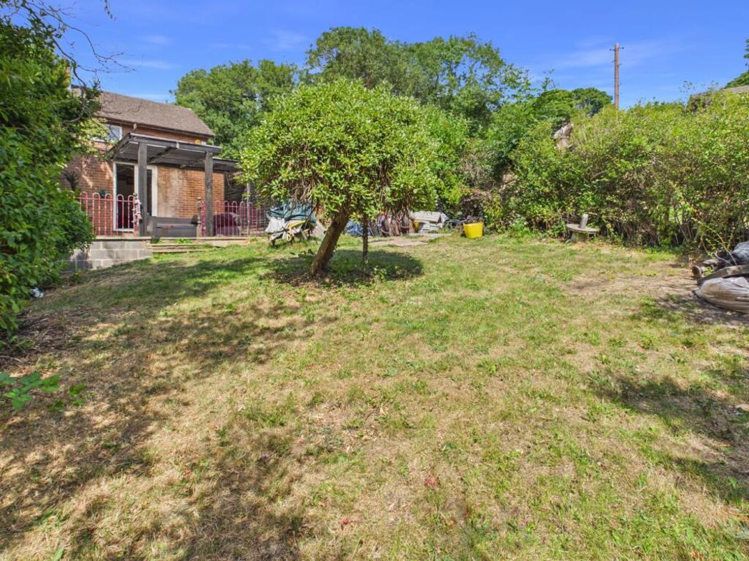 Property image 12 of 16