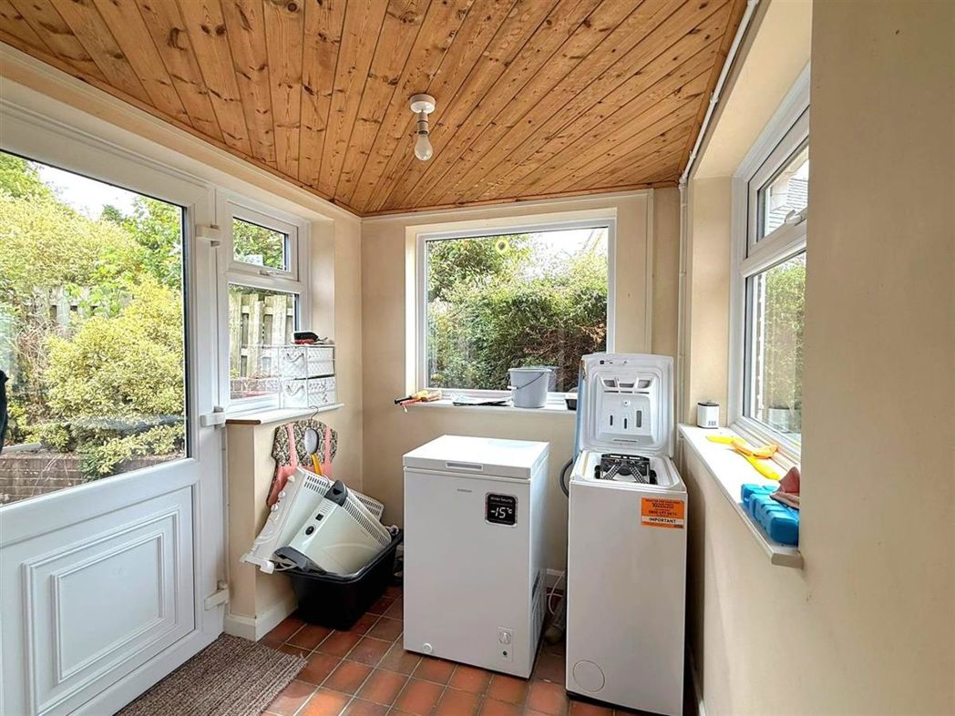 Property image 9 of 16