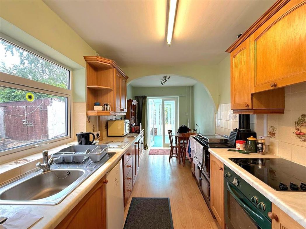 Property image 4 of 16
