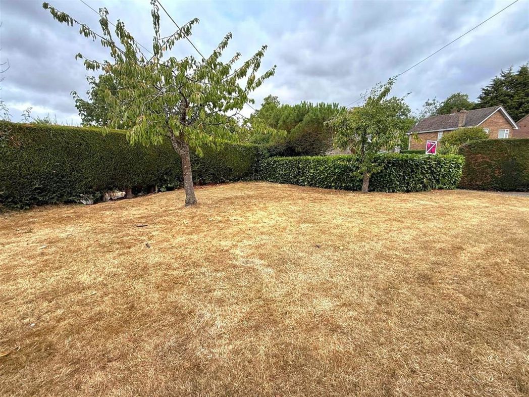 Property image 3 of 16