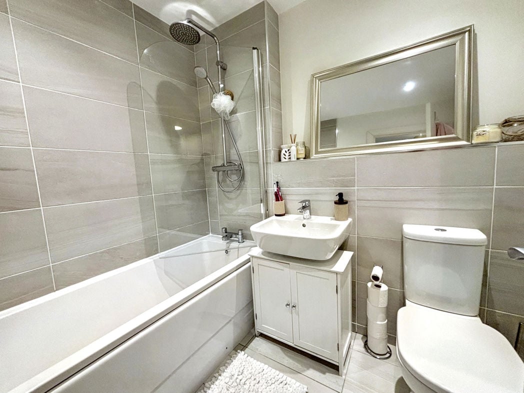 Property image 10 of 12