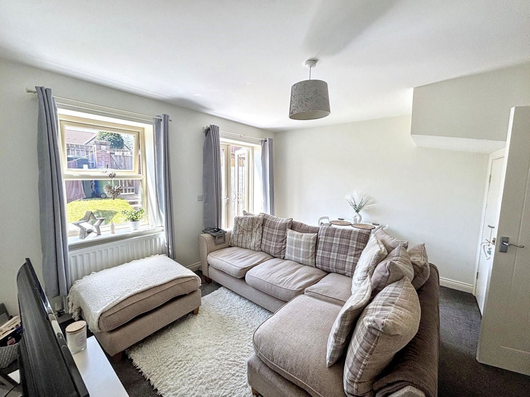 Property image 2 of 12