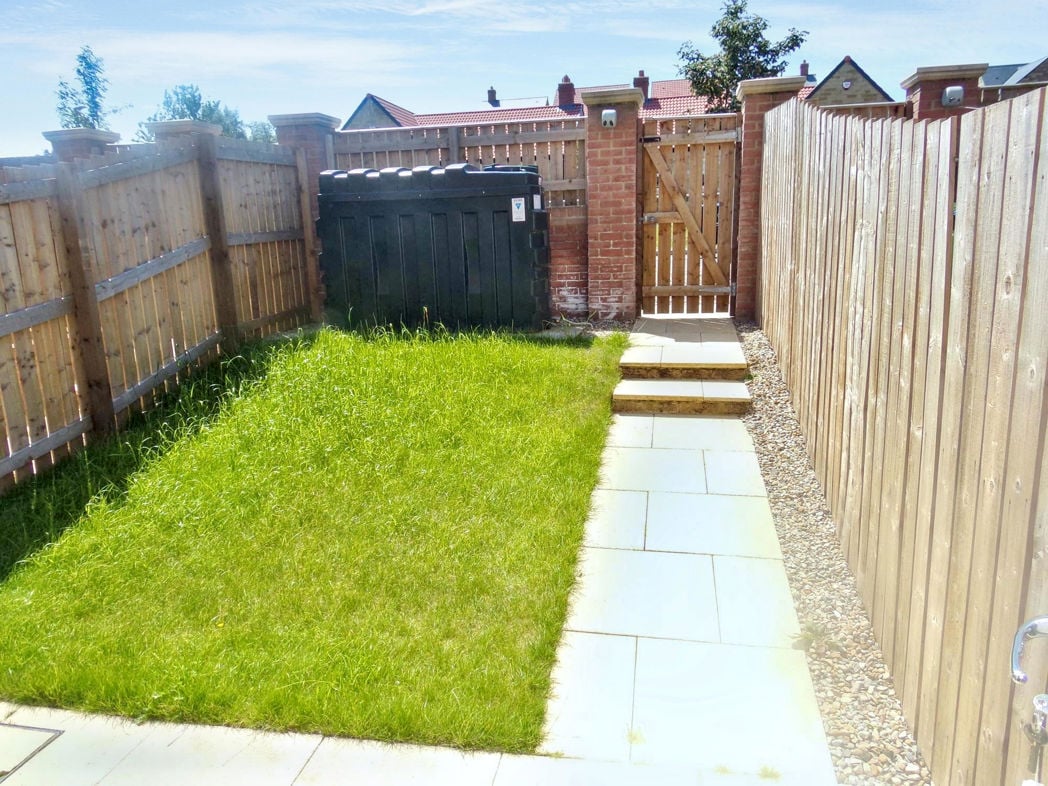Property image 11 of 12