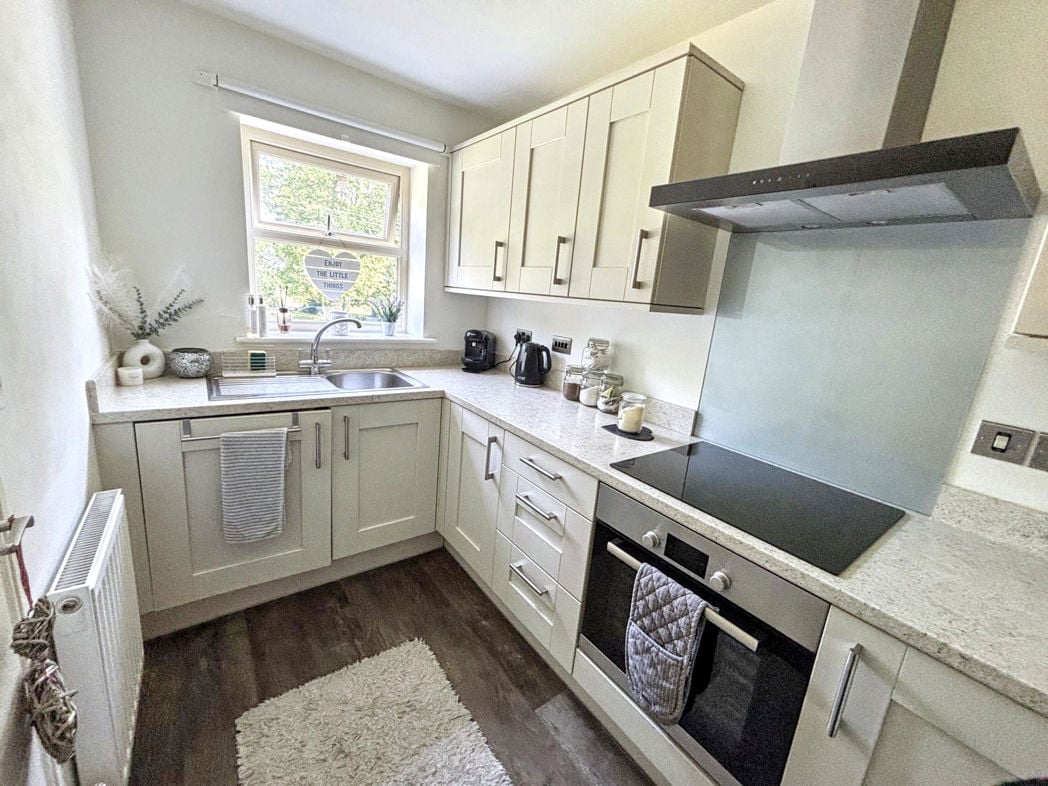 Property image 4 of 12