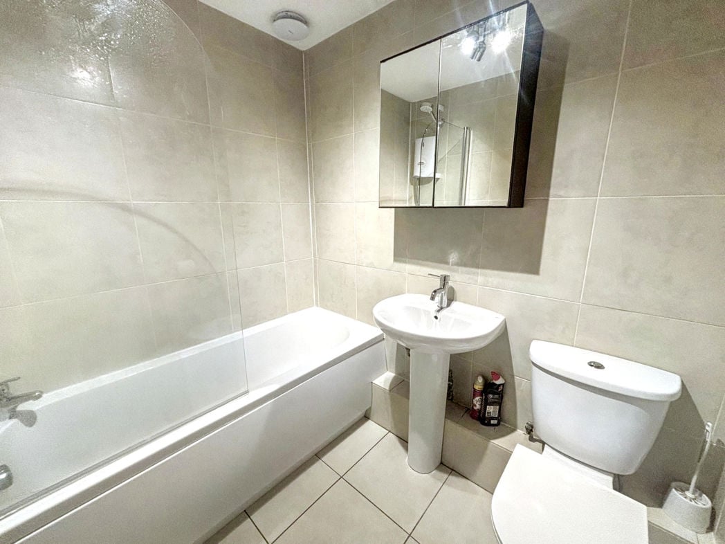 Property image 7 of 8