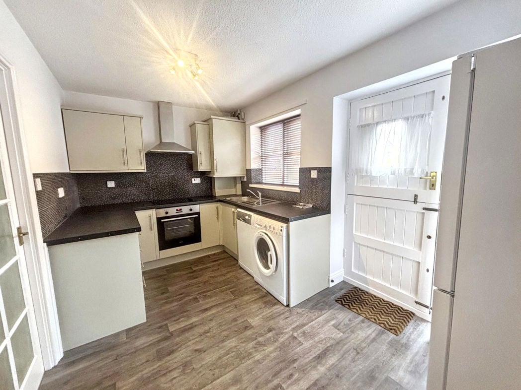 Property image 3 of 8