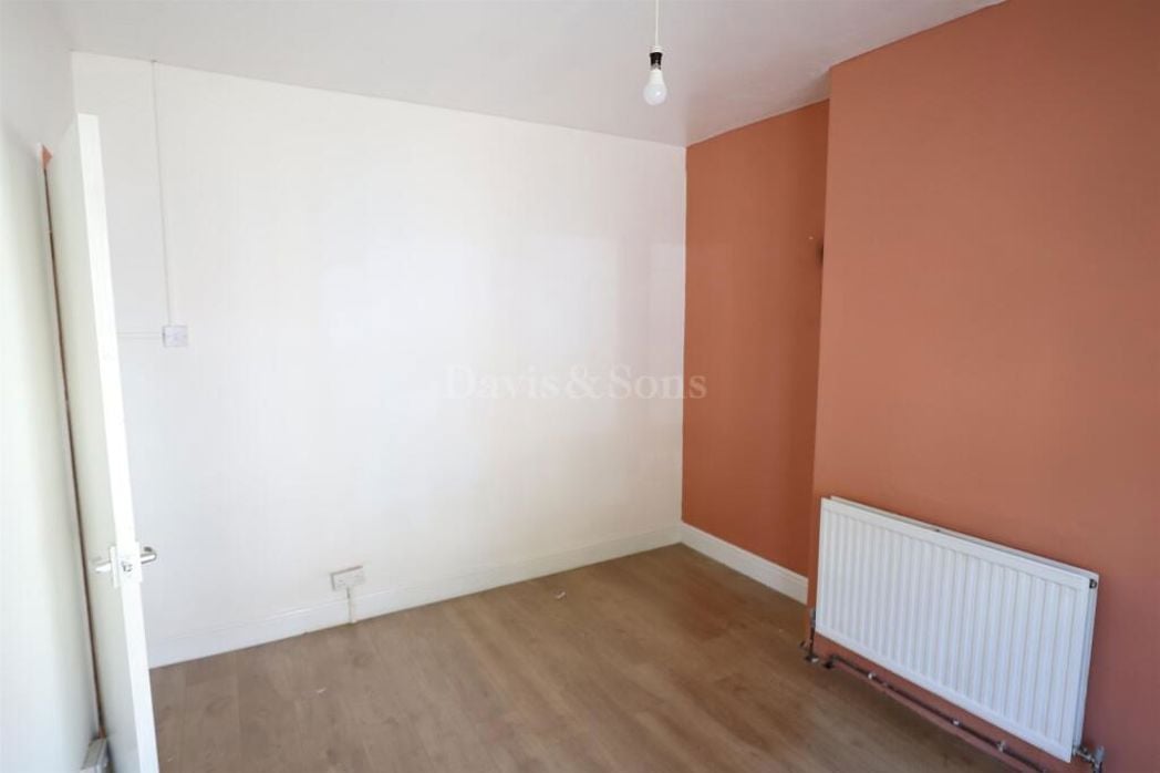 Property image 10 of 15