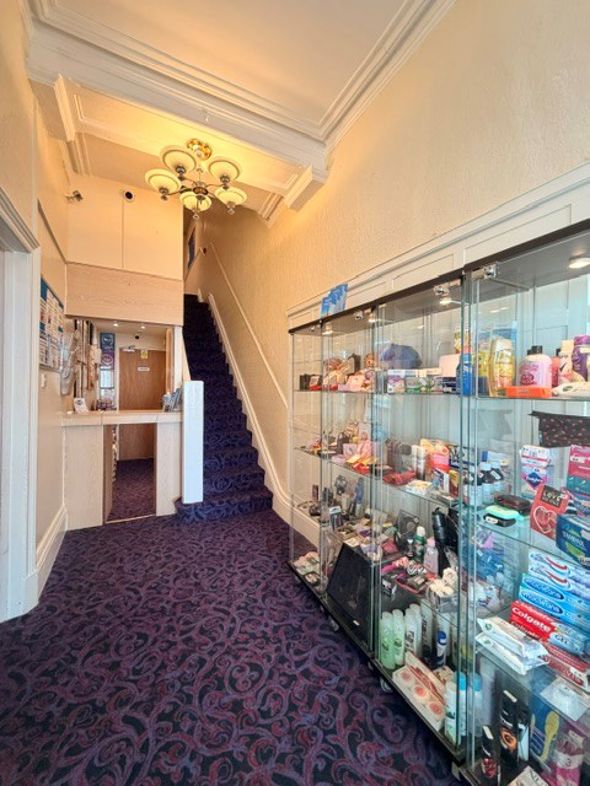 Property image 3 of 27