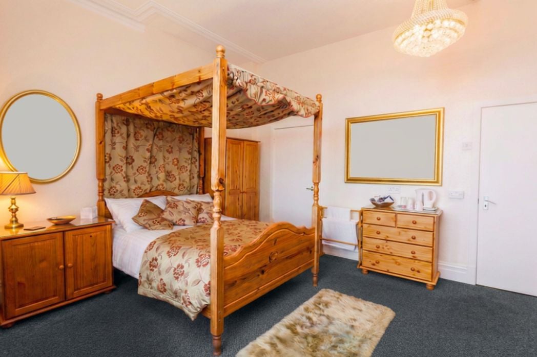 Property image 18 of 27