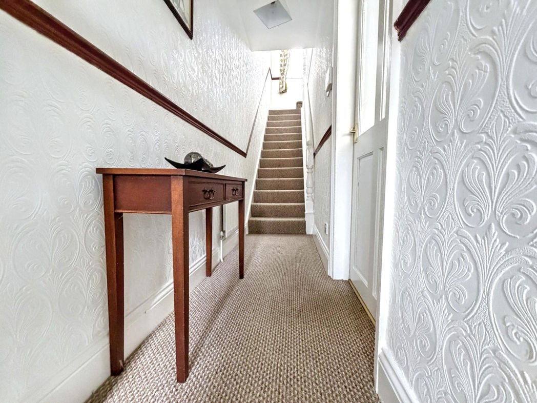 Entrance/Hallway