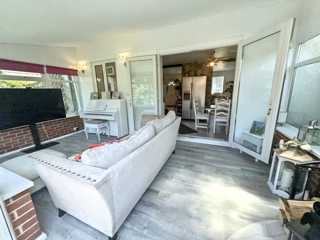 Property image 7 of 19