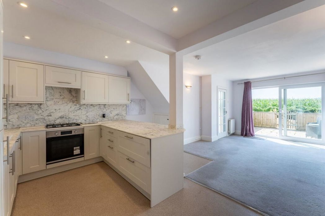 Property image 3 of 8