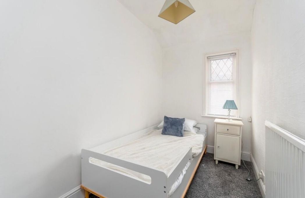 Property image 2 of 18