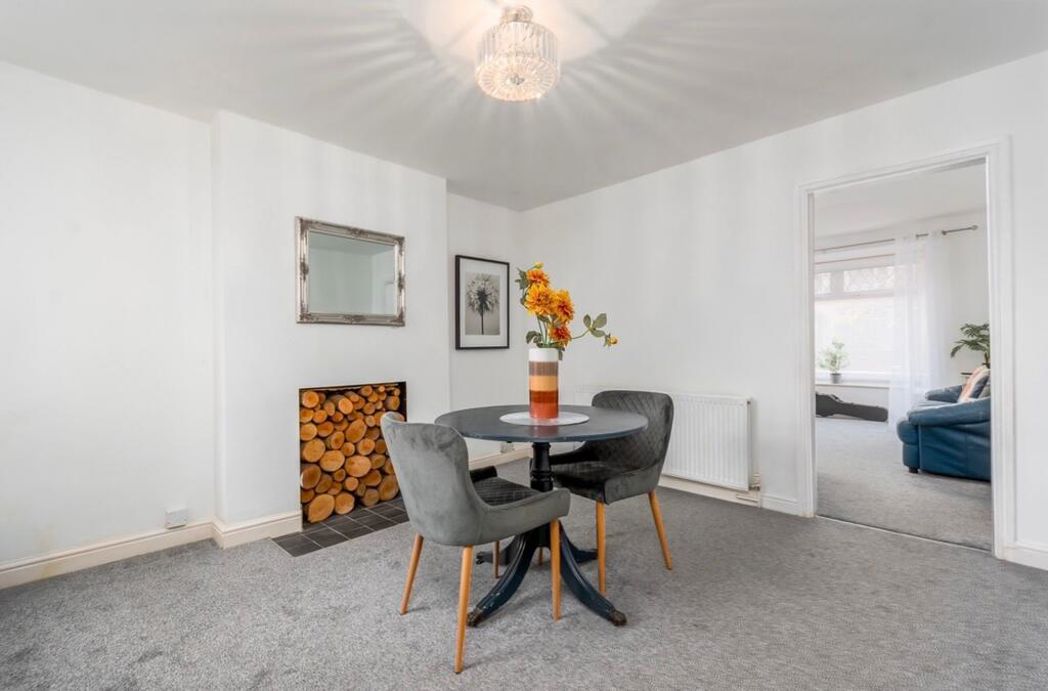 Property image 11 of 18
