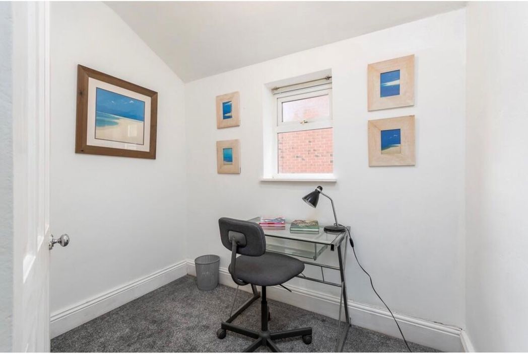 Property image 12 of 18