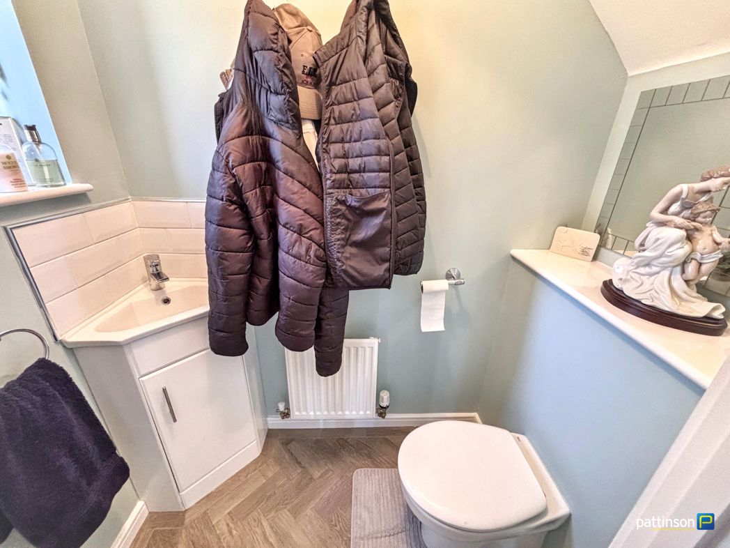 Property image 14 of 33