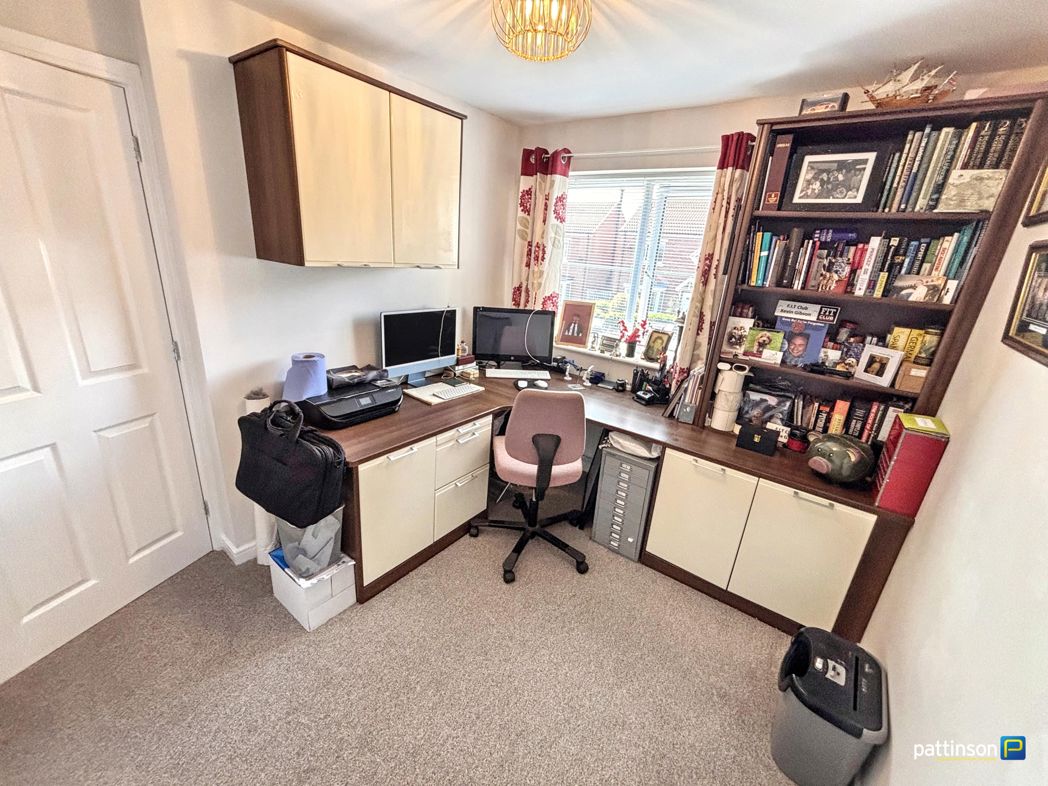 Property image 22 of 33