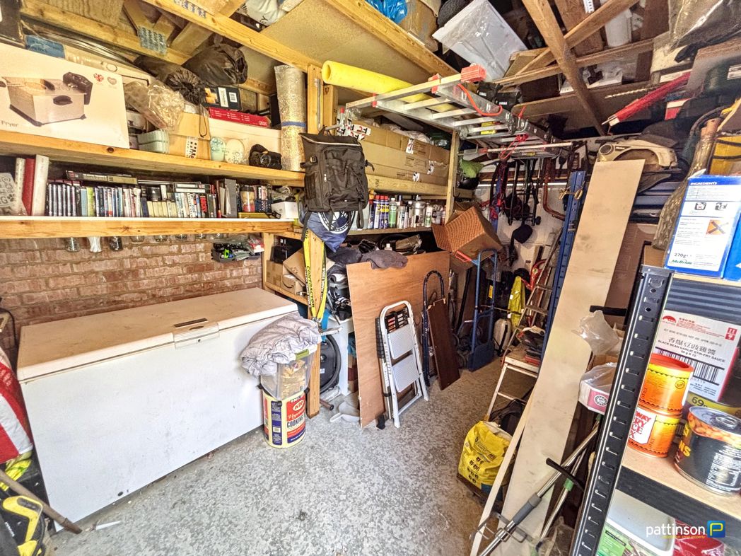 Property image 30 of 33