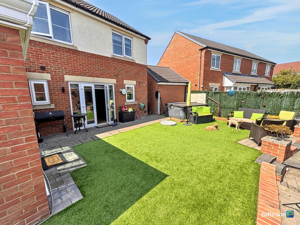 Property image 26 of 33