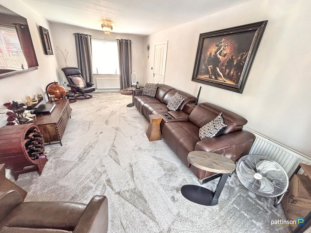 Property image 8 of 33