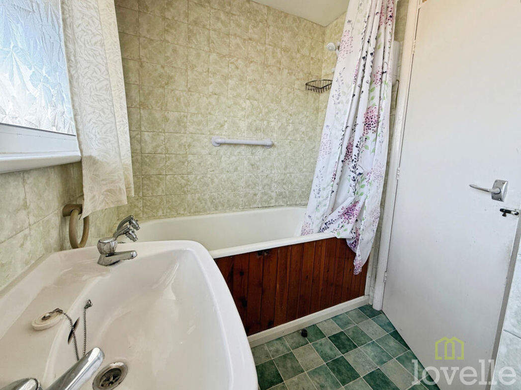 Property image 10 of 11