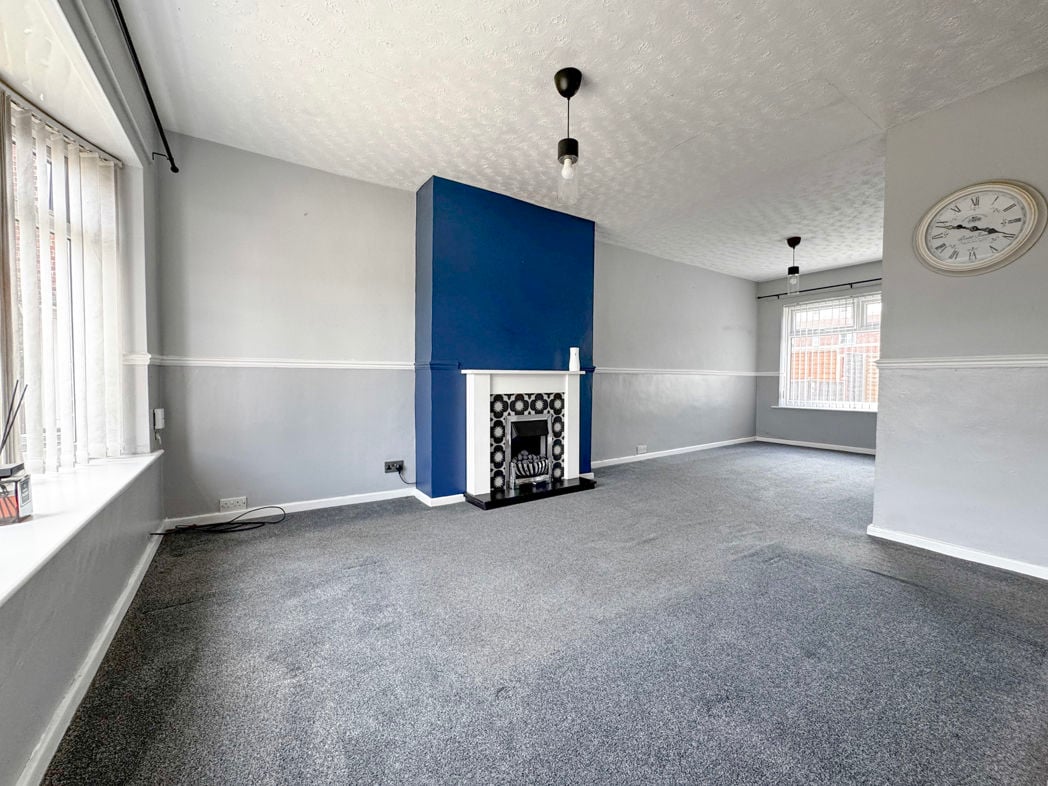 Property image 2 of 9