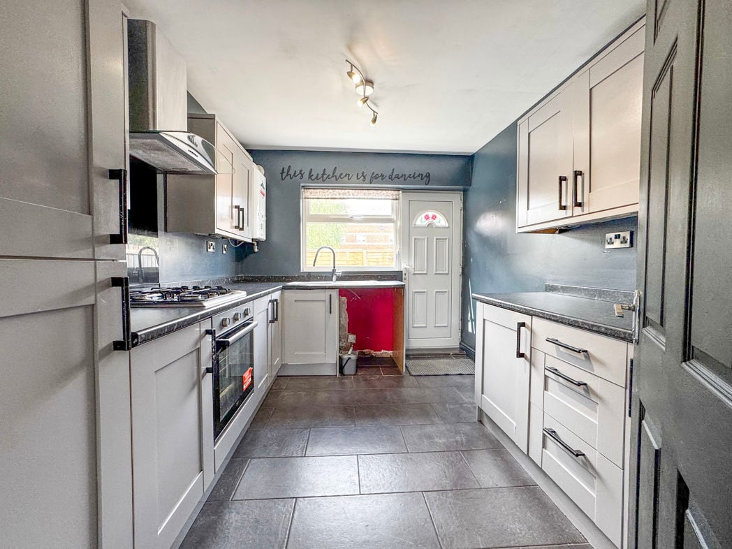 Property image 4 of 9