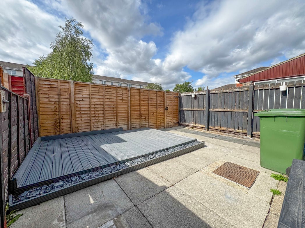 Property image 8 of 9