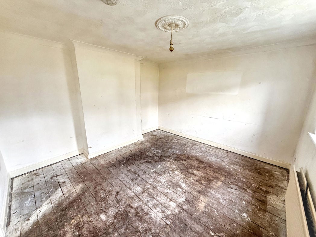 Property image 2 of 7
