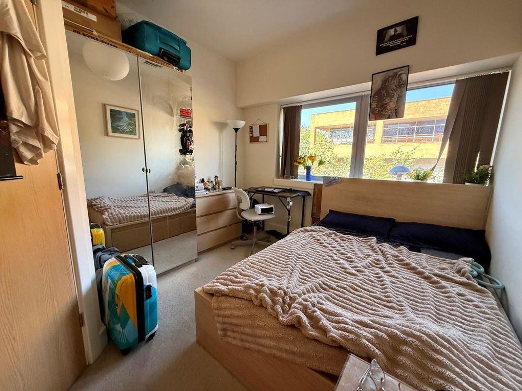 Property image 5 of 8