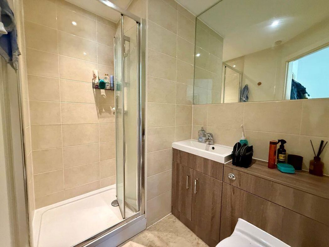 Property image 6 of 8