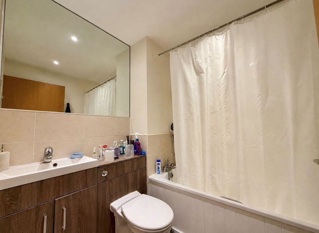 Property image 8 of 8