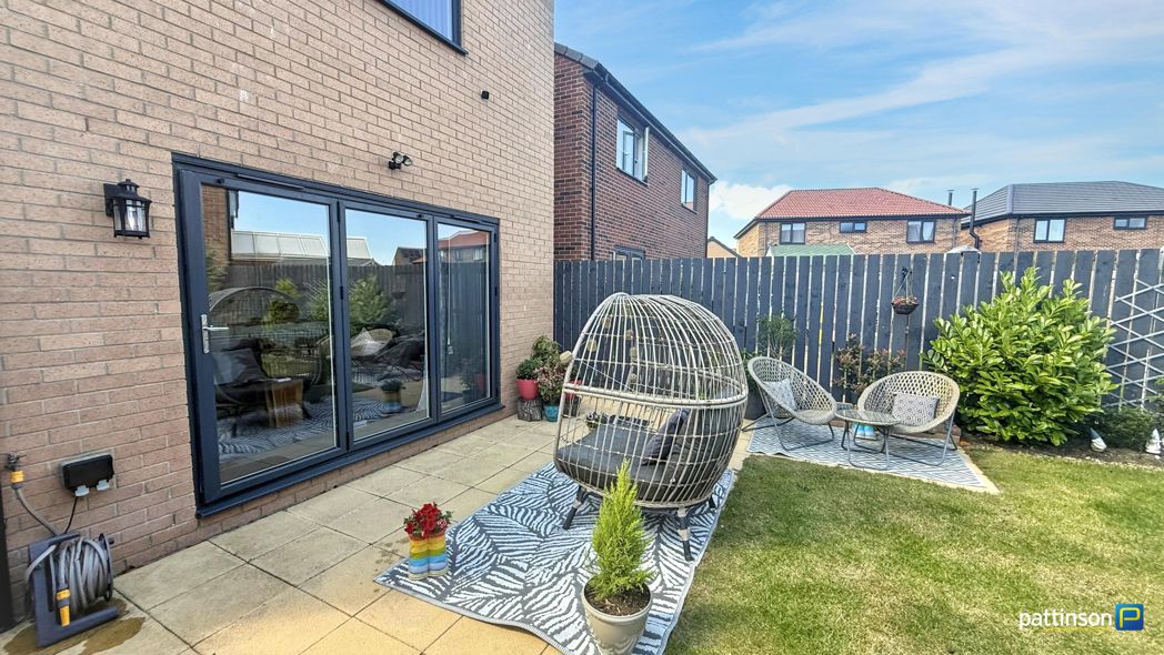 Property image 26 of 32