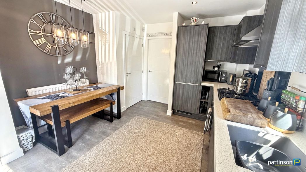 Property image 5 of 32