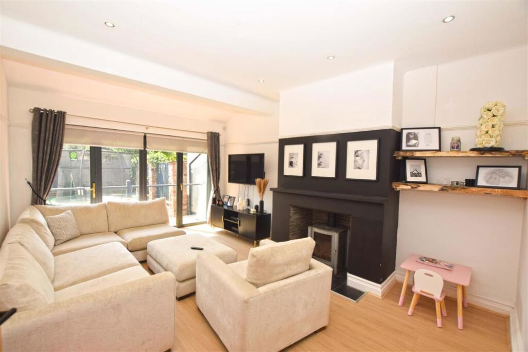 Property image 4 of 14