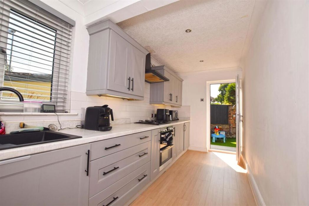 Property image 6 of 14